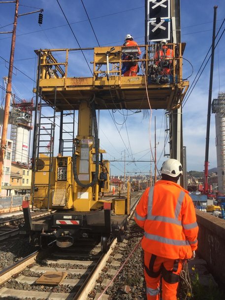 Overhead lines work in Genova completed